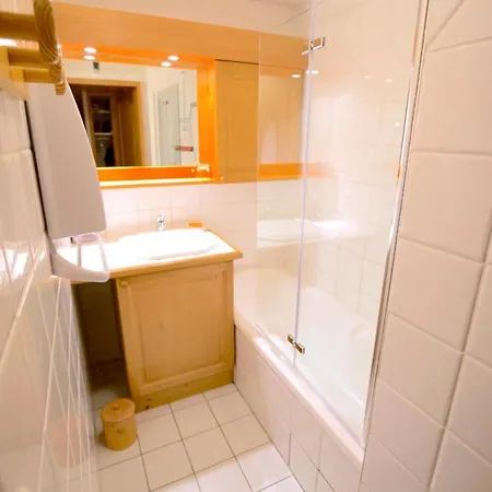 Apartment Jardins D'hiver C9 *